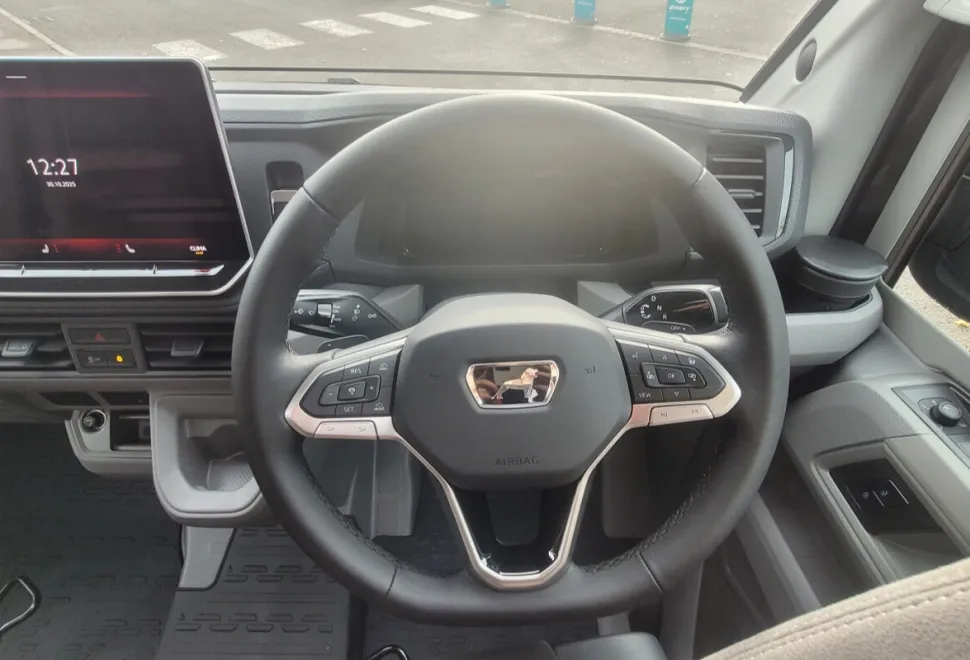Mega Mobil Mega Lounge 680 S 