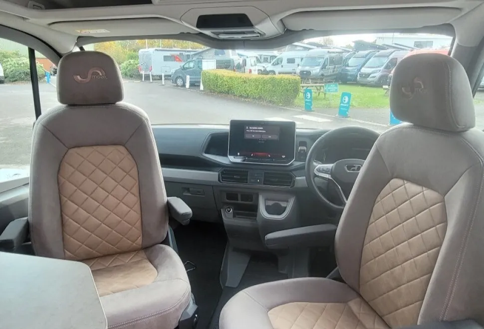 Mega Mobil Mega Lounge 680 S 