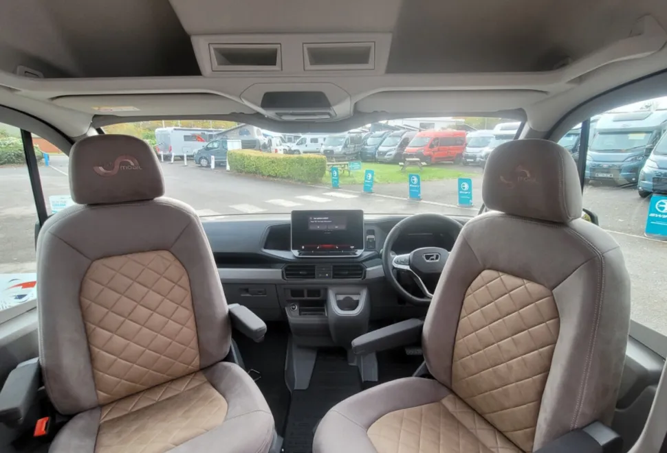 Mega Mobil Mega Lounge 680 S 