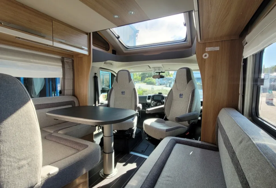 Knaus Sky Wave 650 MF 60th Anniversary 2021