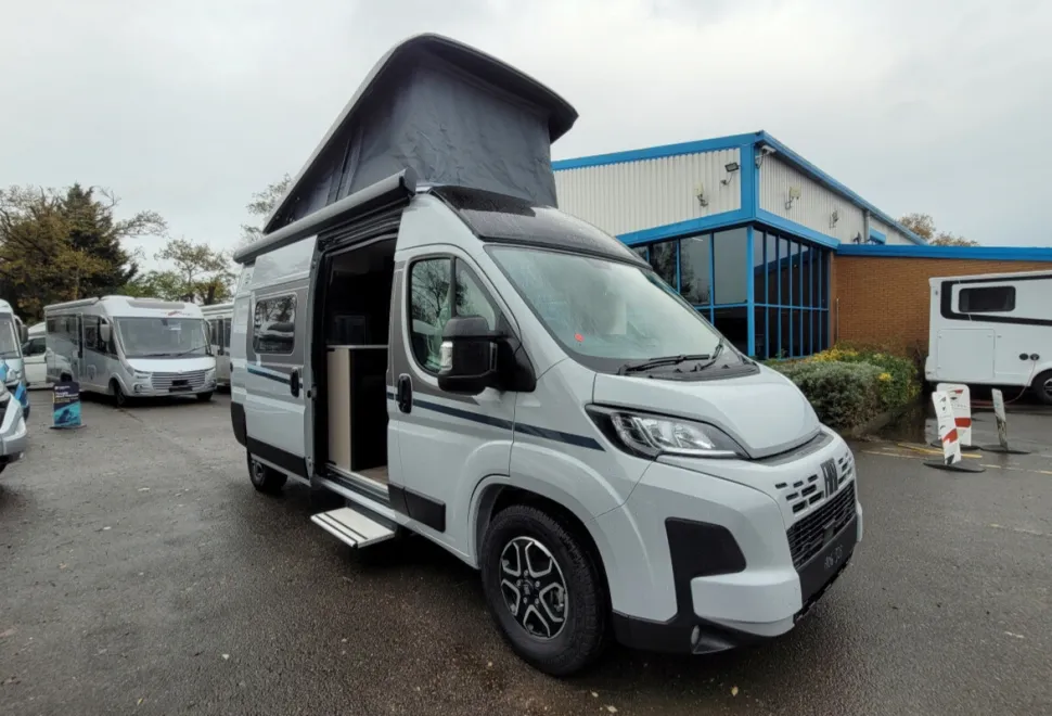 Carado CV 600 Pro Plus Pop Top 
