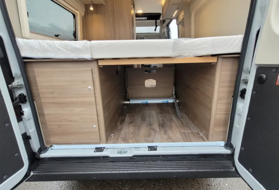 Carado CV 600 Pro Plus Pop Top 