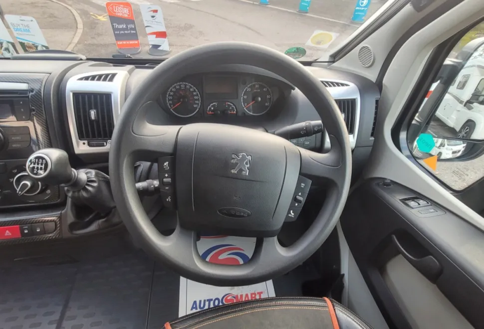 Autocruise Carrera 4 2014