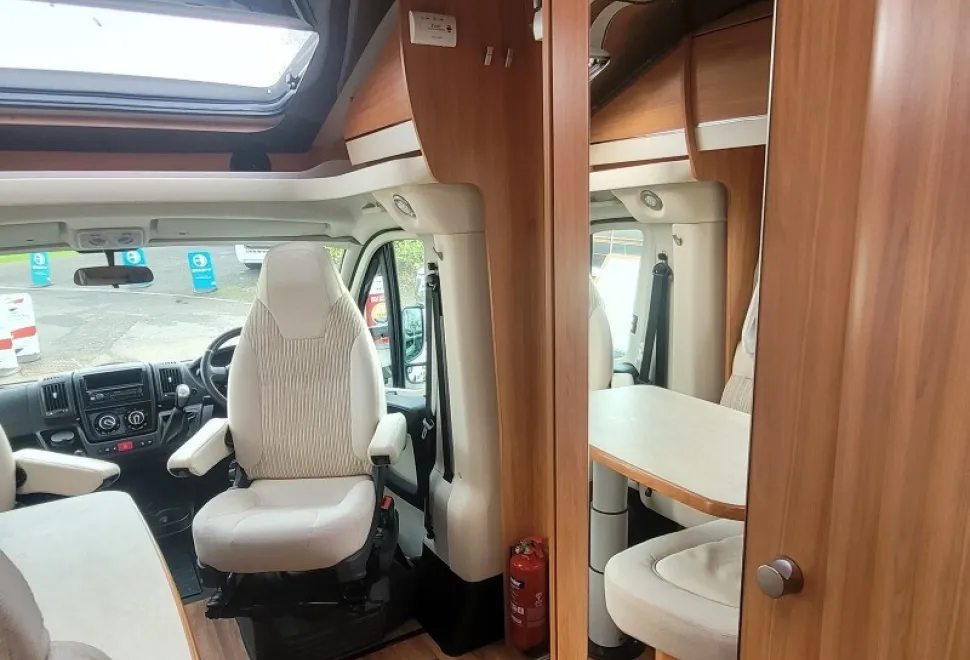 Hymer T-Class 568 SL 2015