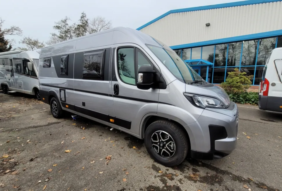 Autotrail Expedition 68 XL 