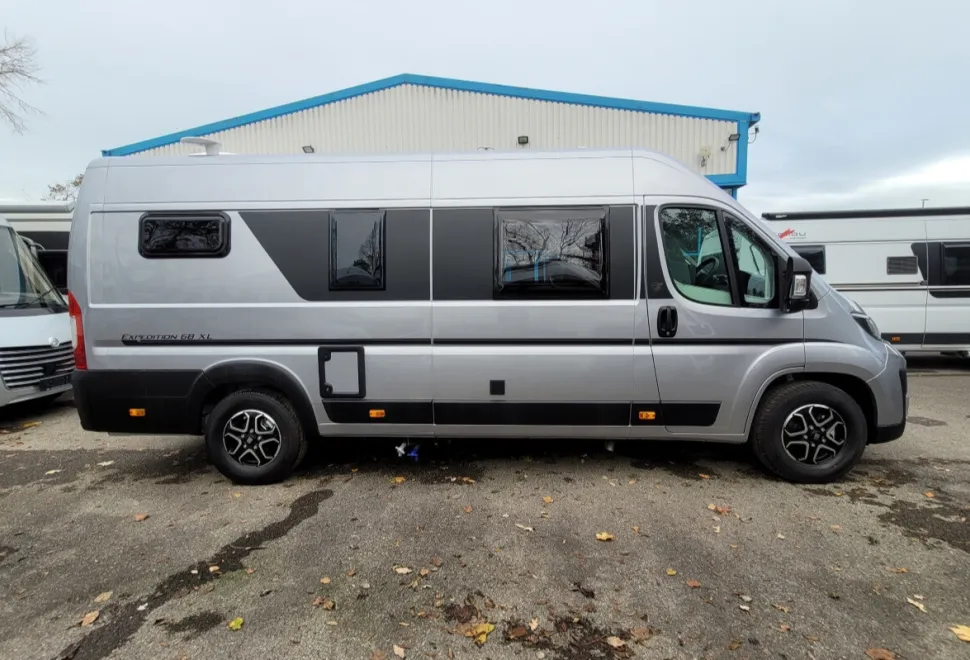 Autotrail Expedition 68 XL 