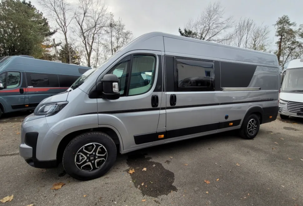 Autotrail Expedition 68 XL 