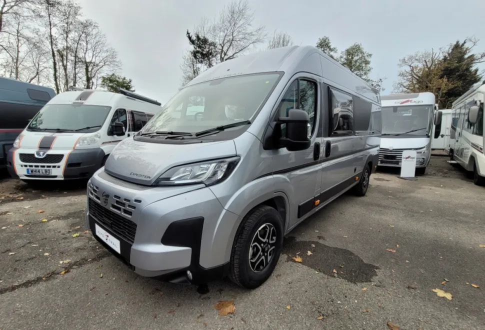 Autotrail Expedition 68 XL 