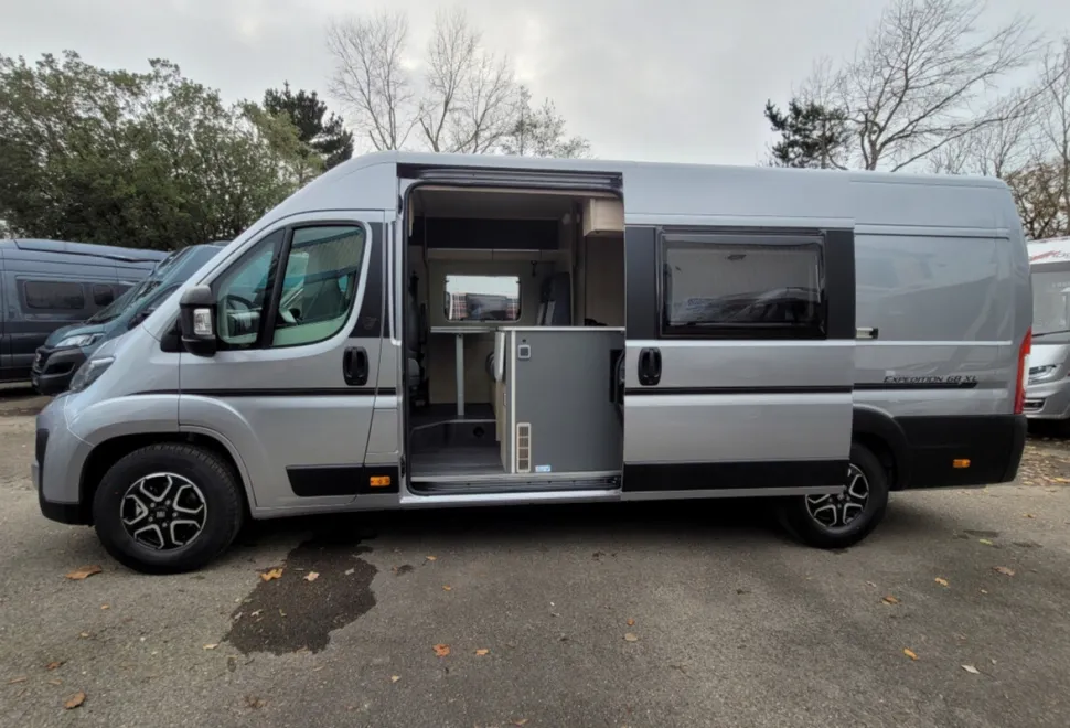 Autotrail Expedition 68 XL 