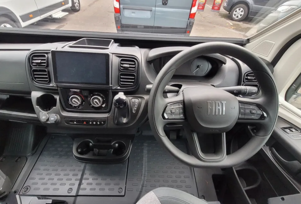Autotrail Expedition 68 XL 