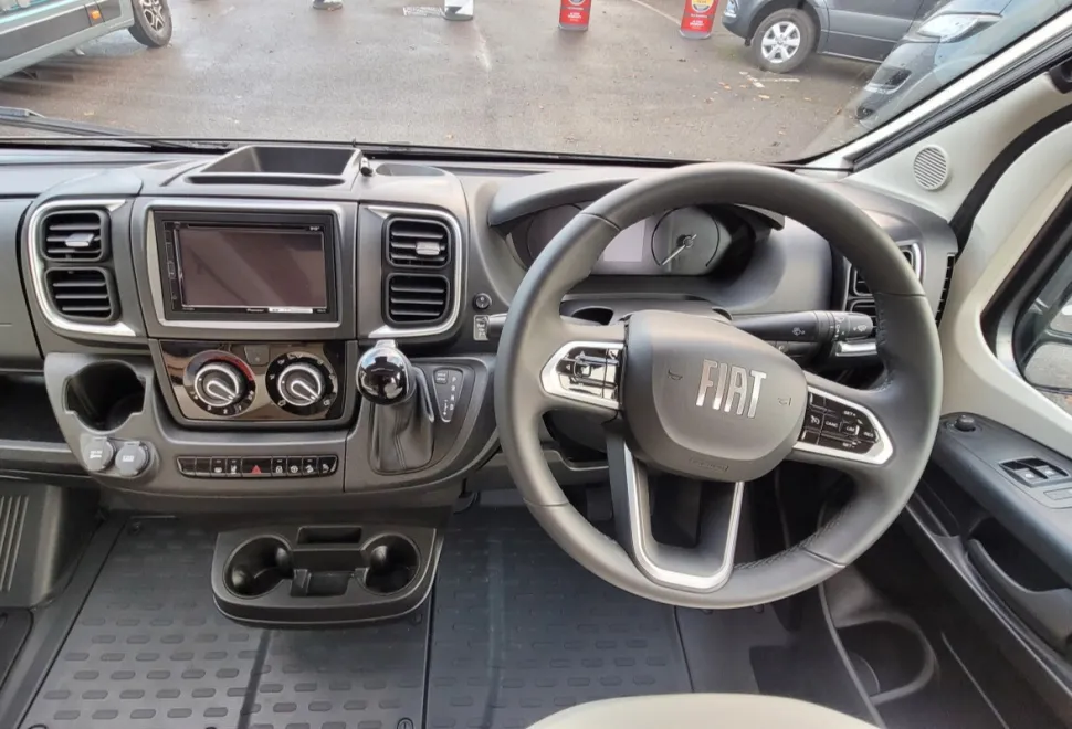 Burstner B66 C 600 