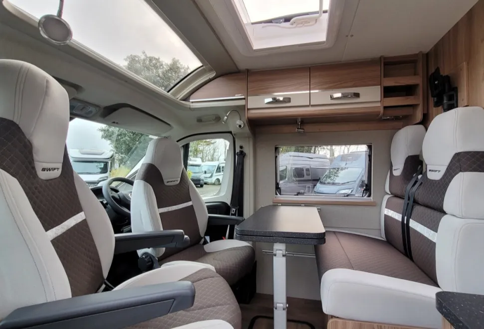 Swift Select 164 2023