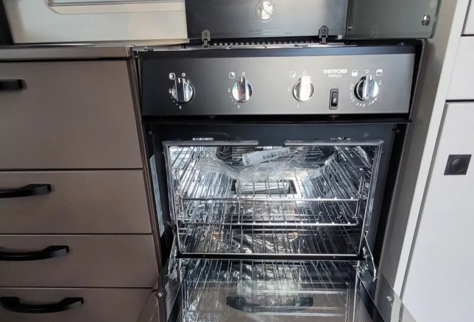 Burstner B66 TD 644G 
