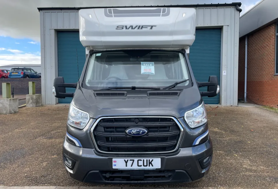 Swift Voyager 494   2024