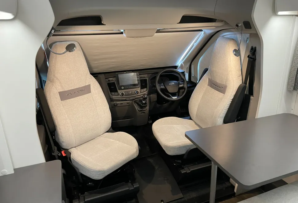 Swift Voyager 494   2024