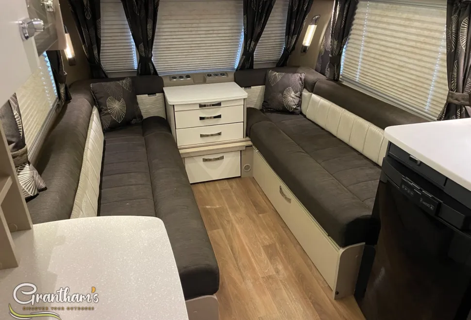 Swift Sterling Continental 570   2015