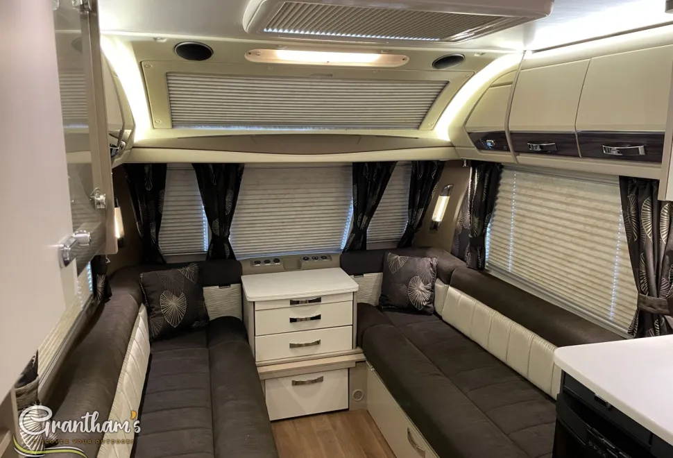 Swift Sterling Continental 570   2015
