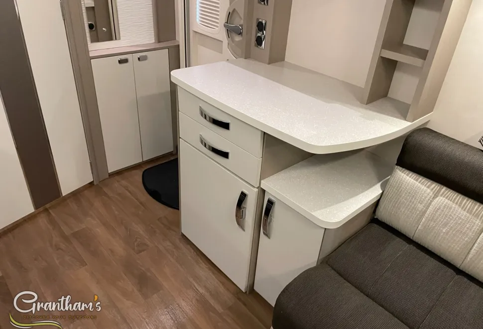 Swift Sterling Continental 570   2015