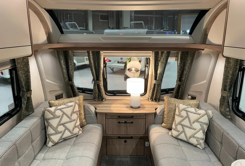 Coachman Acadia   2025