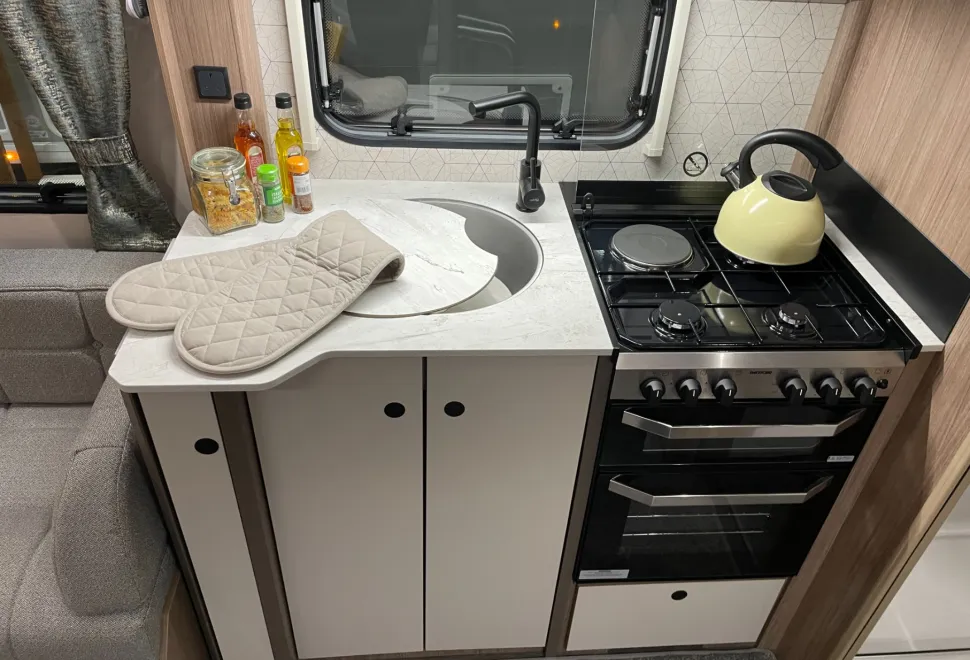 Coachman Acadia   2025
