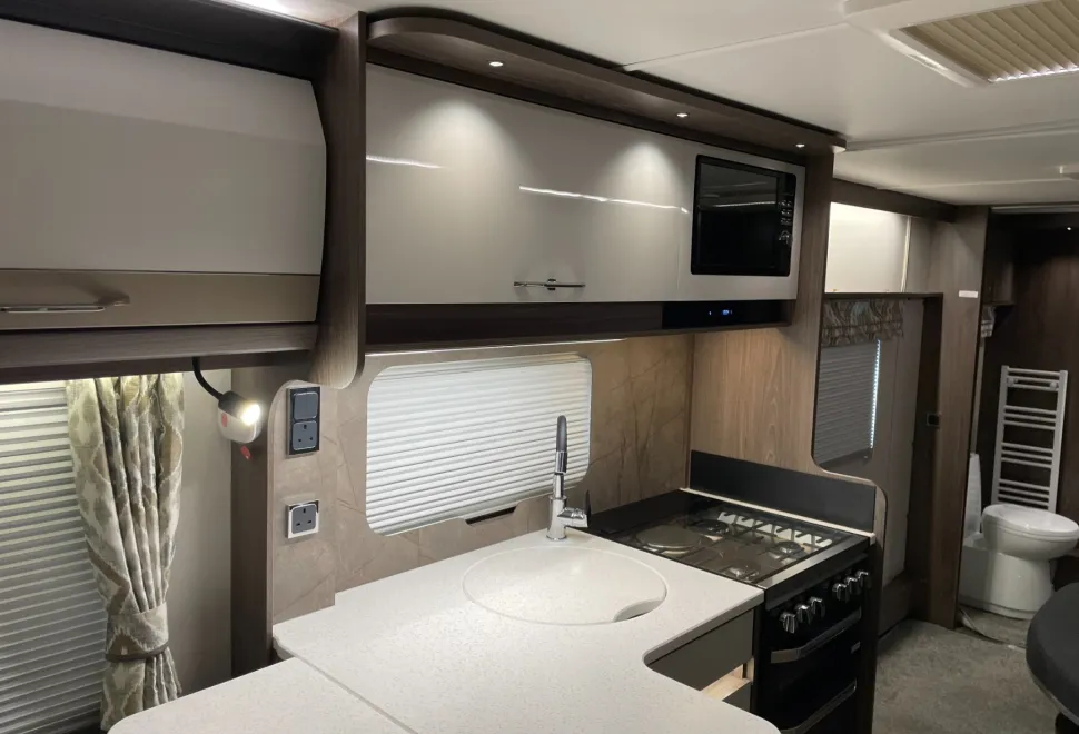 Coachman Laser   2025