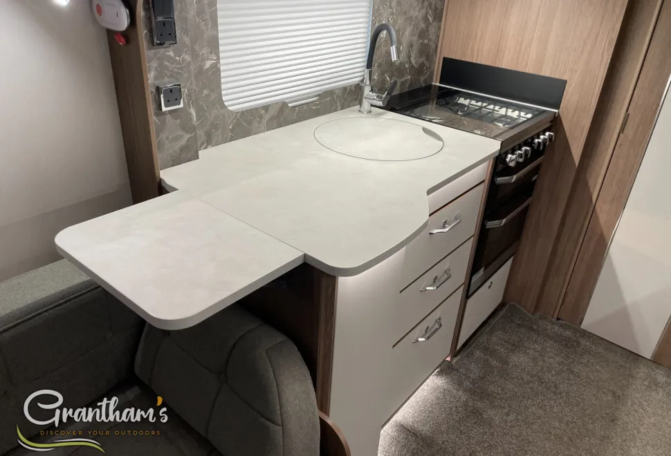 Coachman VIP   2025
