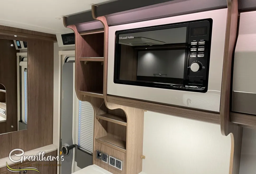 Coachman VIP   2025