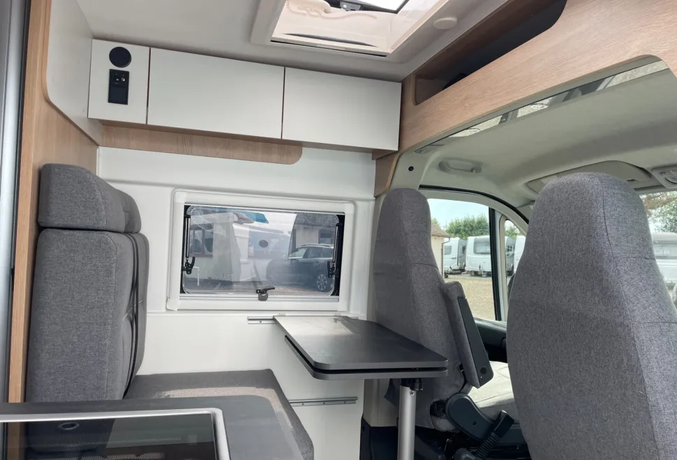 Joa Camp Van 63T   2024