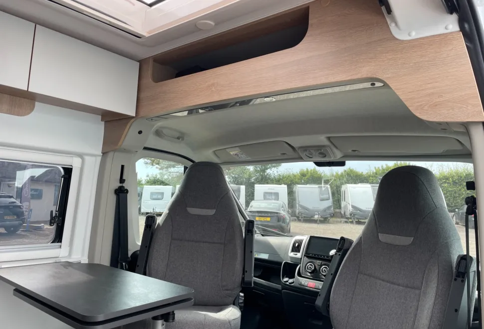 Joa Camp Van 63T   2024