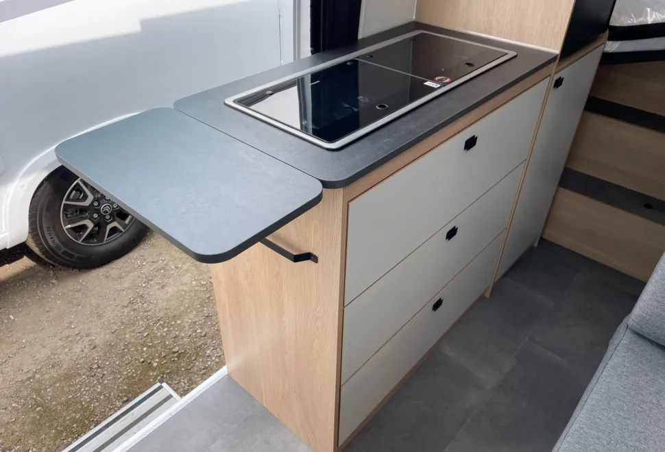 Joa Camp Van 63T   2024