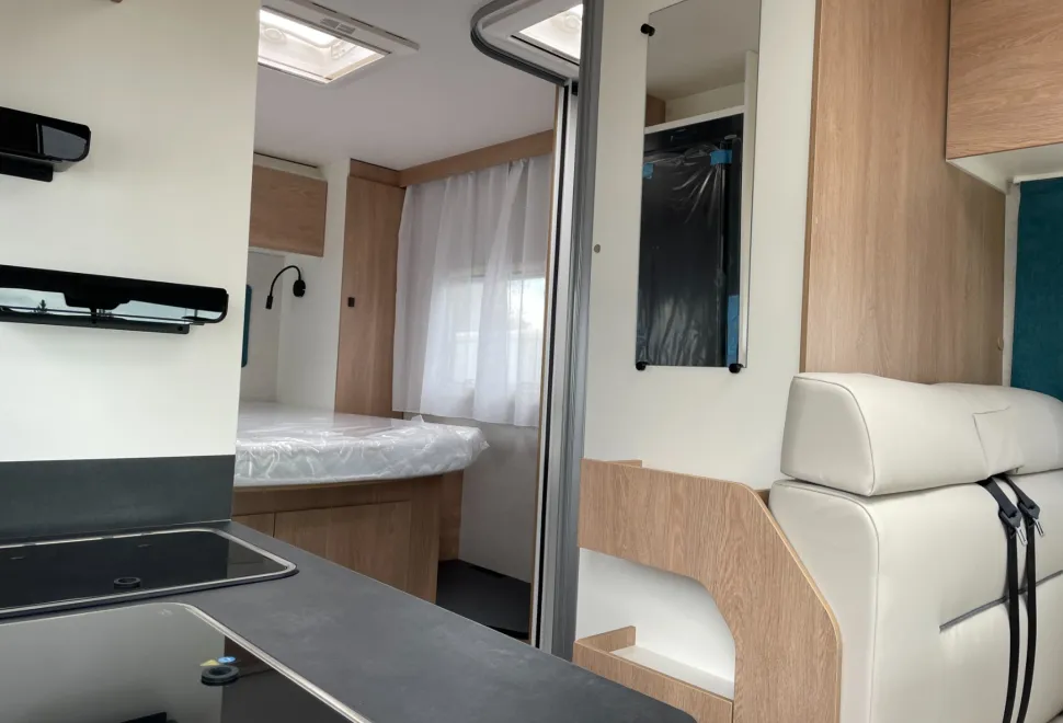 Joa Camp Motorhome 70Q   2025