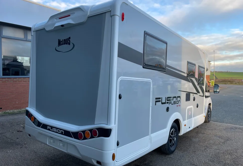 McLouis Fusion 373   2025