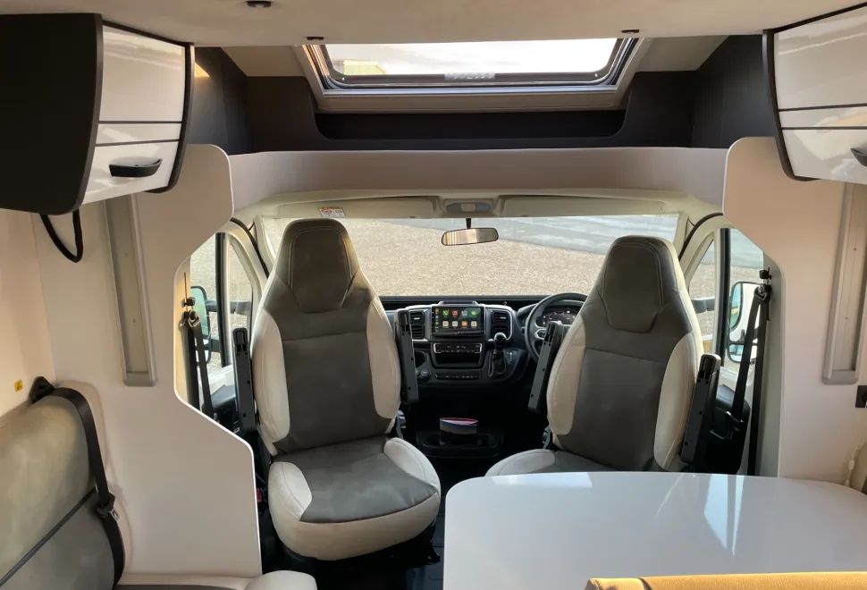 McLouis Fusion 373   2025