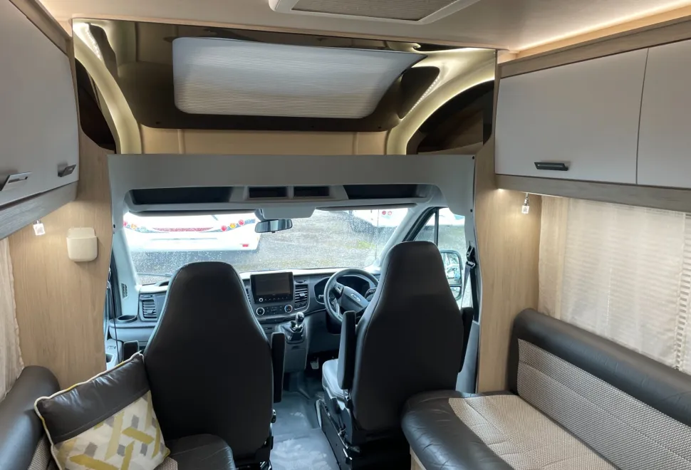 Auto Trail   2021