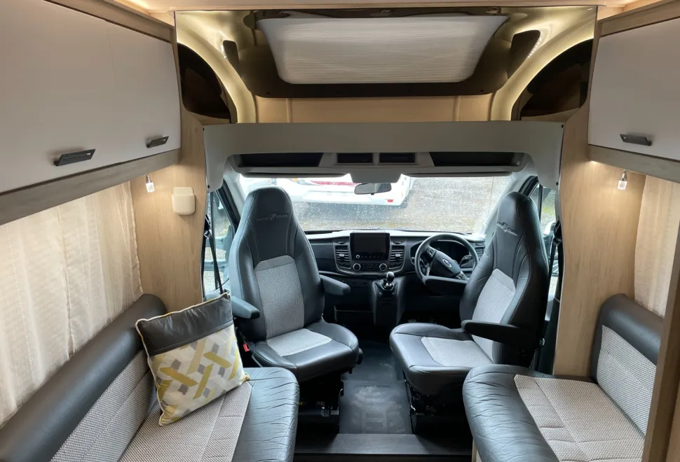 Auto Trail   2021