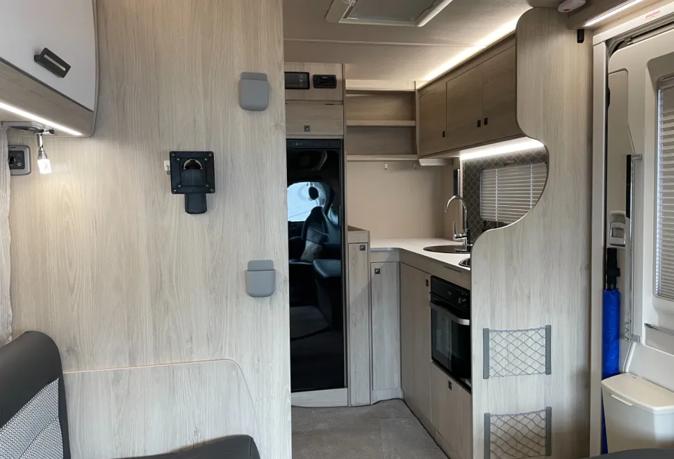 Auto Trail   2021