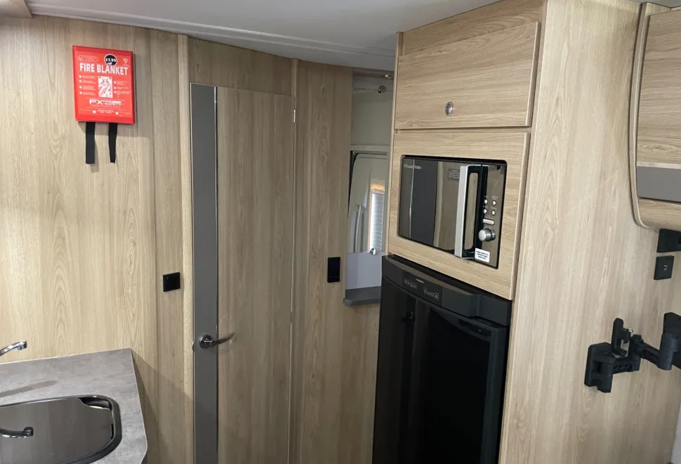 Elddis    2020