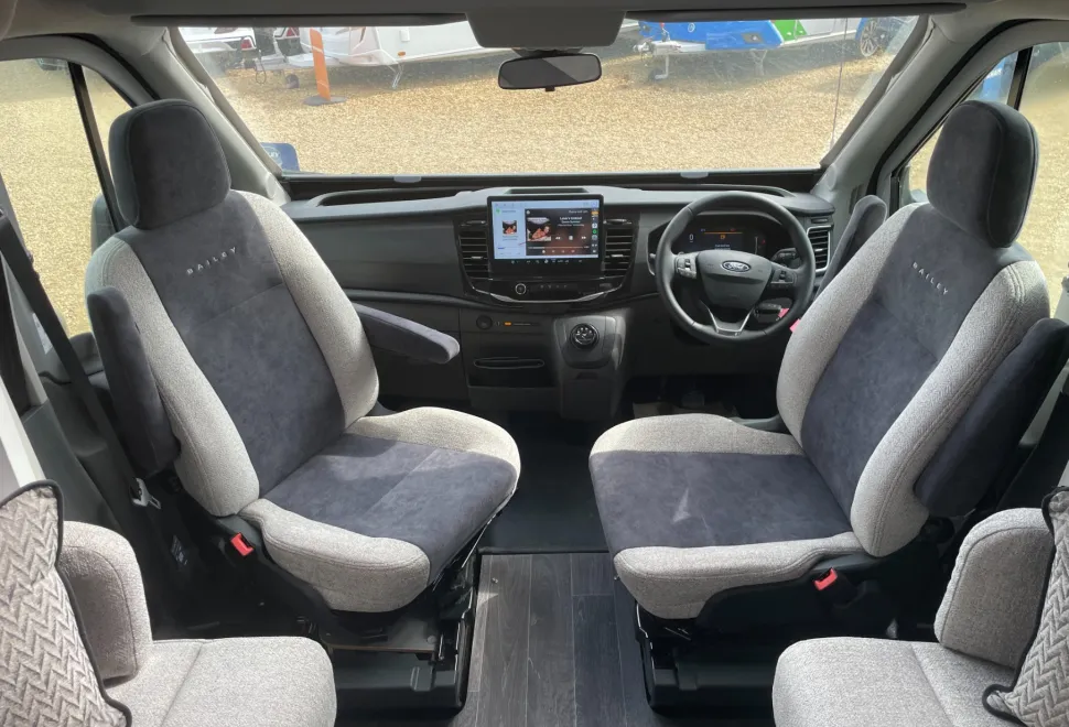 Bailey Adamo XL-T   2026