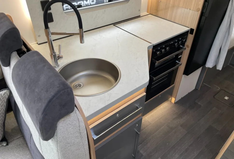 Bailey Adamo XL DL   2026