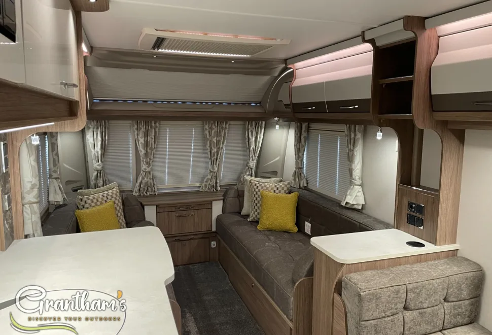 Coachman VIP   2026