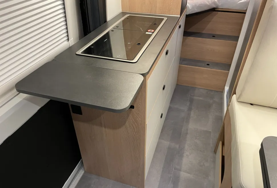 Joa Camp Van 63T   2024
