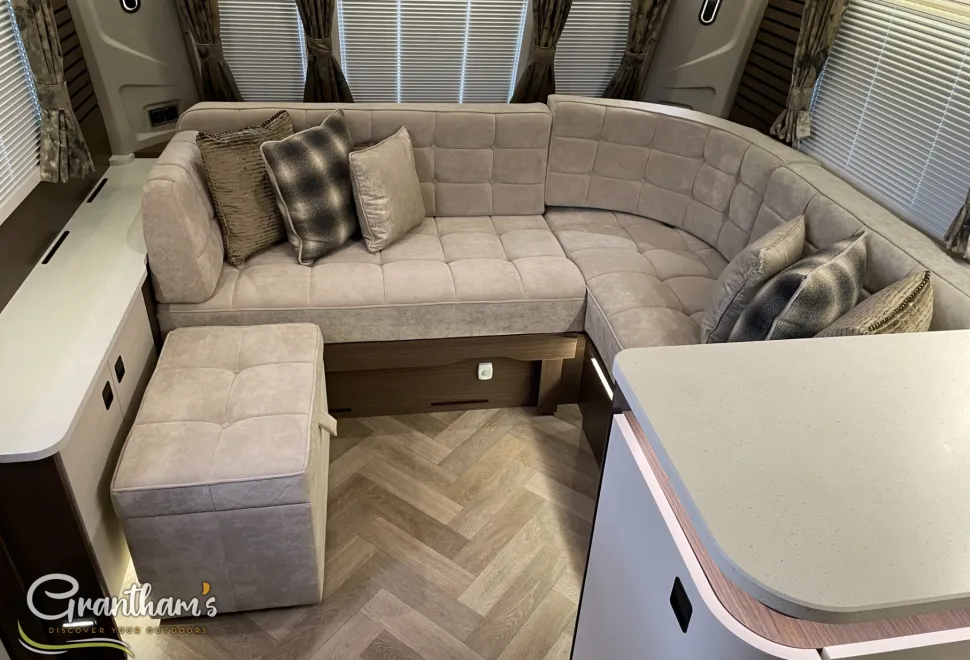 Coachman Lusso   2026