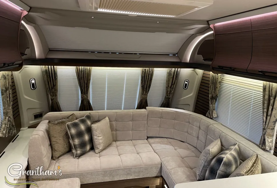 Coachman Lusso   2026