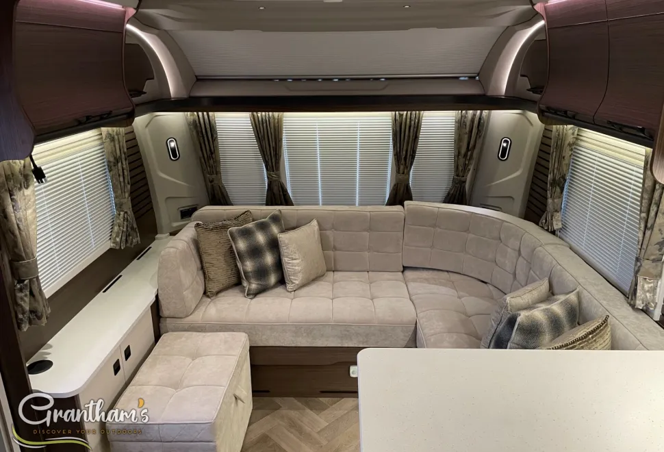 Coachman Lusso   2026