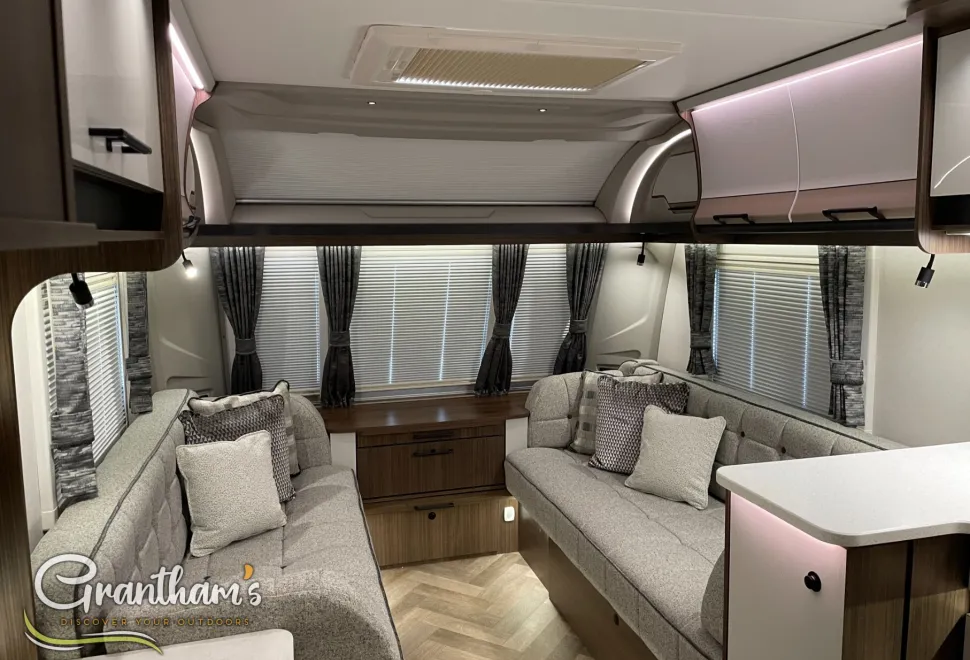 Coachman Laser   2026