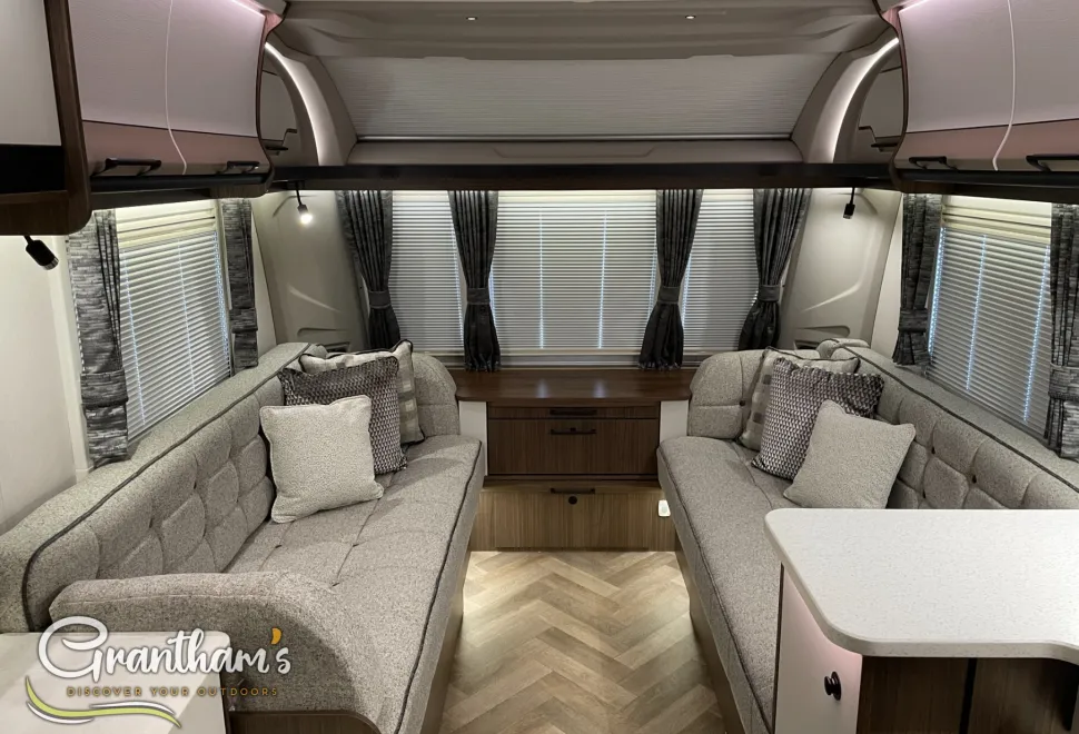 Coachman Laser   2026