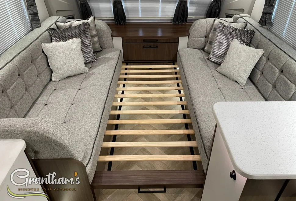Coachman Laser   2026