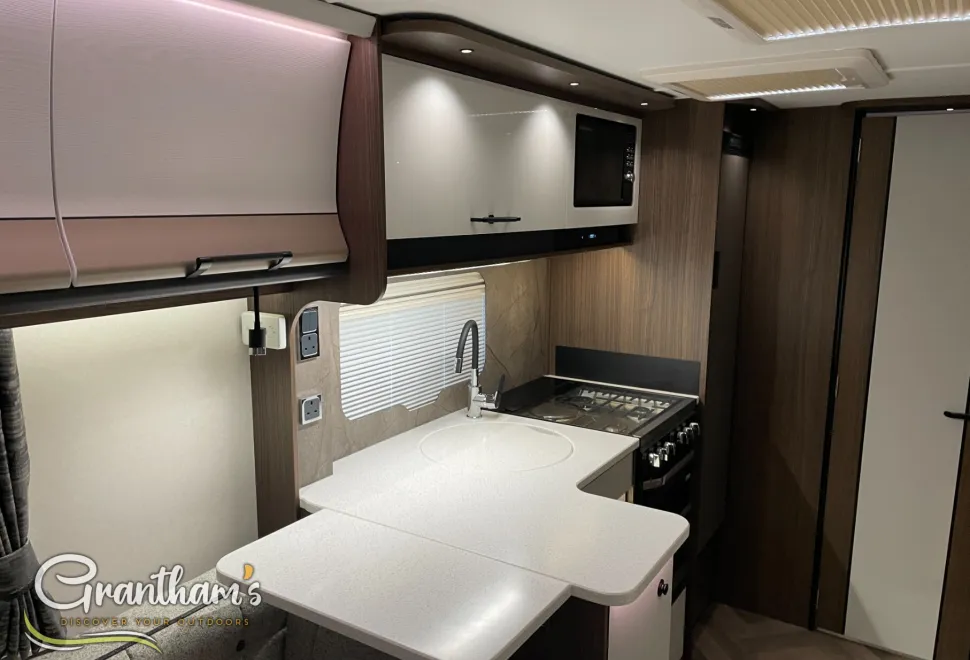 Coachman Laser   2026