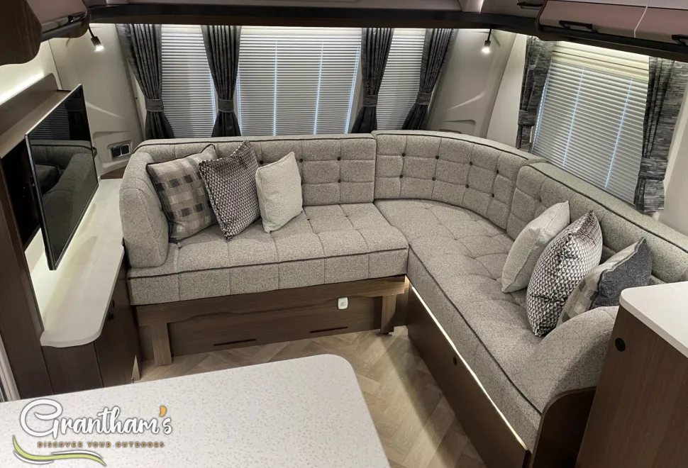 Coachman Laser   2026