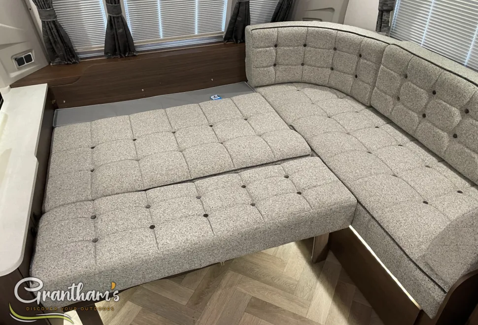 Coachman Laser   2026